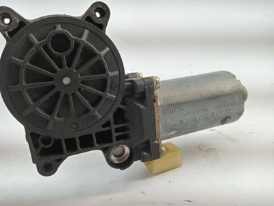 01-06 BMW E46 330i PASSENGER FRONT POWER WINDOW Motor OEM USED 676283620640 - Image 1 of 4