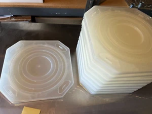 Qty. of 9 clamshell single 300mm wafer shippers used - Picture 1 of 4