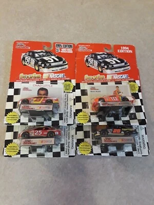 Lote de 4 Campeones de Carreras 1995 # 28,10,25 y 23 1/64 Foto 1 de 4