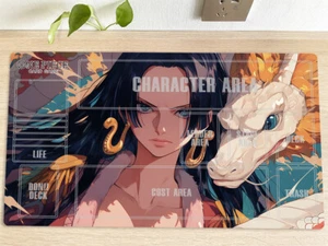 O-P Table Playmat Boa Hancock CCG OPCG TCG Trading Card Game Matte Pad Gratis Tasche - Bild 1 von 3
