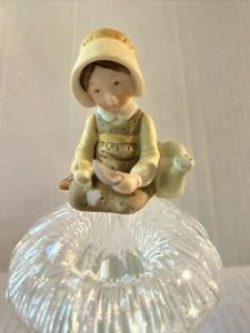 Vintage Holly Hobbie Figurine Girl Flower Pot Watering Can - Picture 1 of 8