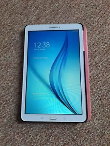 Samsung Galaxy TAB E 9.6 SM-T560 WI-FI 8GB White Tablet - Picture 1 of 9
