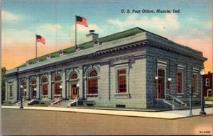 POST OFFICE Muncie, Indiana IN linen Postcard - Picture 1 of 2
