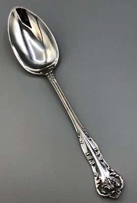 Cuchara para servir de mesa Chatelaine by Lunt de plata de ley 8 3/8" Foto 1 de 2