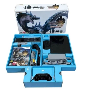 Nintendo Wii Monster Hunter 3 Tri Special Pack Japan GREAT BOX FOR COLLECTION - Picture 1 of 11