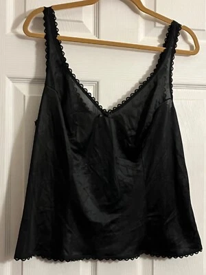 Camiseta sin mangas Warners Perfect Measure negra con acento de encaje cuello en V para mujer 36 Foto 1 de 4