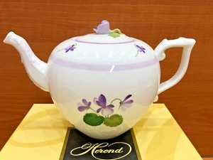 HEREND VIOLETL PATTERN TEA POT,ROSE LID END,27 fl Oz,606/VIOLETL,BRAND NEW BOXED - Picture 1 of 5
