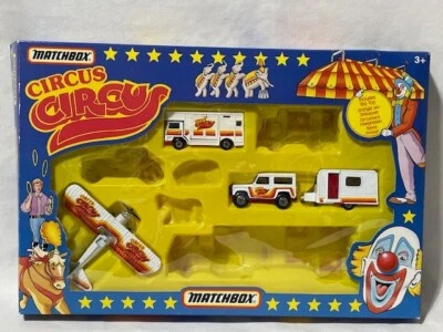 Matchbox Circus Circus Set MC-804, Land Rover, Camper, Airplane, Motorhome, 1/64 - Image 1 of 4