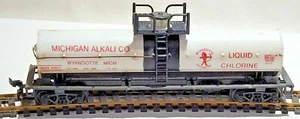 HO Scale, Michigan Alkali Co - Liquid Chlorine Tank Car, GATX 39617, Good Cond - Picture 1 of 12