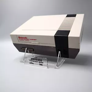 Acryl Aufsteller Präsentation Nintendo Entertainment System Konsole NES Halter - Picture 1 of 11
