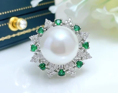 14ct Lab Grown White & Emerald Ring, 18K Gold Plated Oriental Mother-of-Pearl - Image 1 of 4