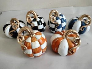 Pair Of Resin Pumpkins All Colors Are Available Checks 5 & 6" Curly Stem - Picture 1 of 11