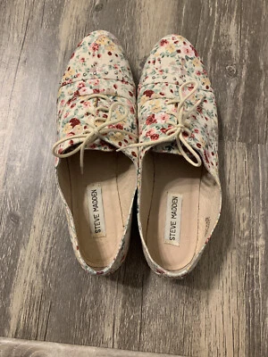 Mocasines florales Steve Madden talla 9 Foto 1 de 4