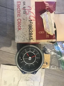 1967 1968 NOS Oldsmobile Delta 88 98 Delmont OEM Clock Original Tested - Picture 1 of 6