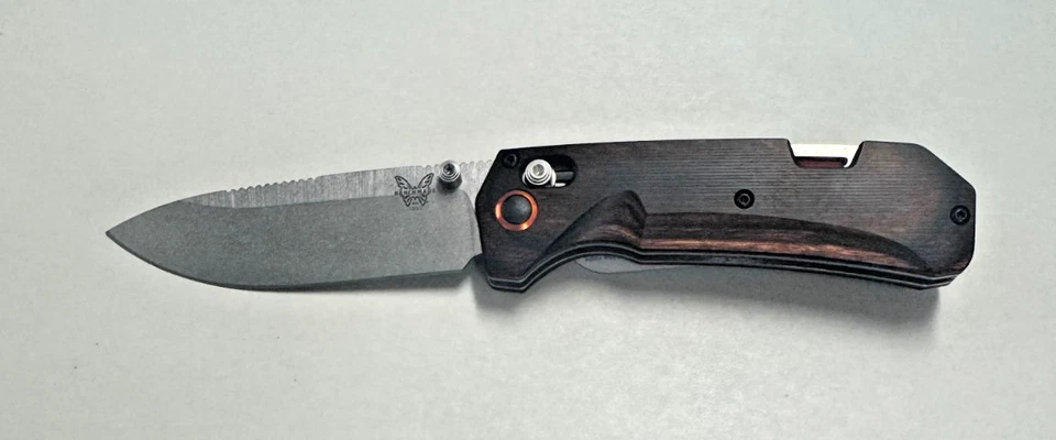 Faca de caça Benchmade 15062 Grizzly Creek lâmina dobrável madeira estabilizada S30V - Imagem 1 de 1