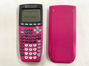 TI-84 PLUS Edición Plateada Rosa Con Cubierta Propiedad de Adultos Como Nuevo - Imagen 1 de 3