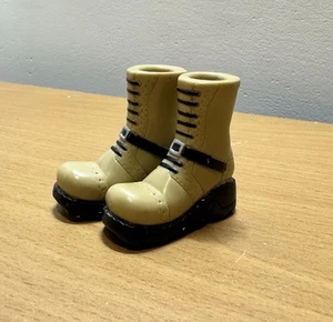 BRATZ DOLL LOT MGA SHOES XPRESS IT JADE TAN BOOTS - Picture 1 of 4