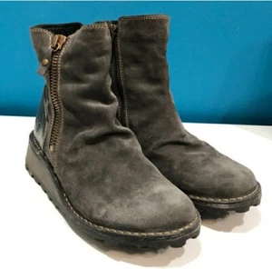 Fly London Sz 6.5 Grey suede Zip Up Ankle Boots MONG - Picture 1 of 12