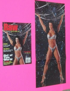 WWF Raw Magazine November 2000 Chyna double Poster Strong Females Fighting Woman - Picture 1 of 7
