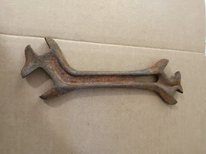 ANTIQUE EMERSON 10" TRACTOR FARM IMPLEMENT WRENCH TOOL - Picture 1 of 8