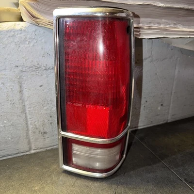Chevrolet Blazer 1993 pasajero luz trasera lateral derecha GM 16500594-4 Foto 1 de 4
