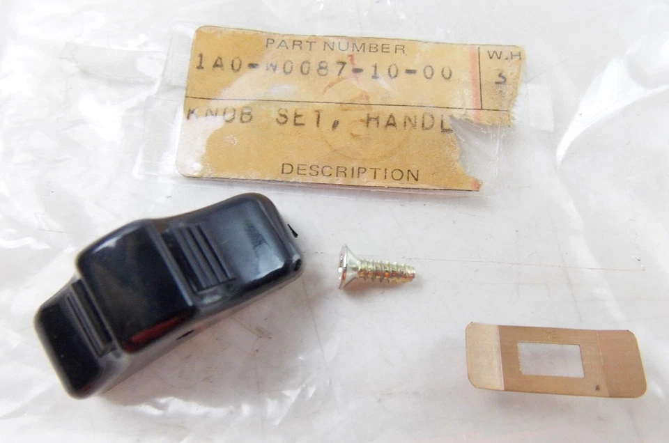 OEM GENUINE 1977 YAMAHA XS650-750 HEADLIGHT LAMP DIMMER SWITCH KNOB 1A0-W0087-10 - Image 1 of 1