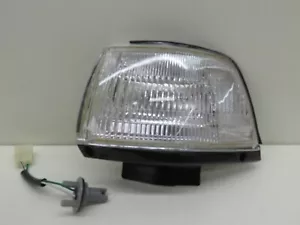 NS PASSENGER FRONT INDICATOR LIGHT FOR TOYOTA CAMRY 1986-1992 212-1584-A - Picture 1 of 10