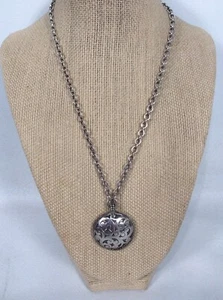 Lois Hill Bali Indonesia sterling Silver 925 Round Pendant Toggle necklace - Picture 1 of 5