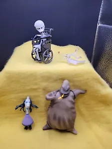 Nightmare Before Christmas,figurines, 5 Pcs. SEE PICTURES 1 PC.IS MISSING PARTS - Picture 1 of 17