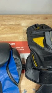 boxing gloves 1 pair regular 1 pair mma style - Picture 1 of 9