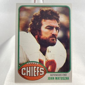 1976 Topps Football Kansas City Chiefs card #403 John Matuszak