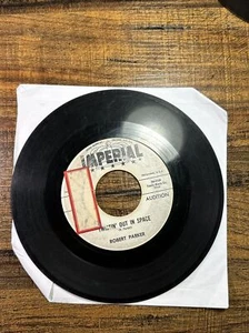 1962 R&B Rocker 45 Robert Parker Twistin Out In Space / Mashed Potatoes IMPERIAL - Bild 1 von 3