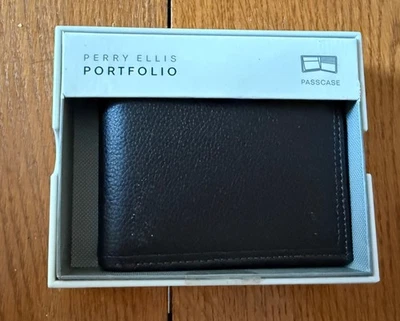 Perry Ellis Portfolio Men's Passcase with Removable ID Wallet Black NWT - Image 1 of 3