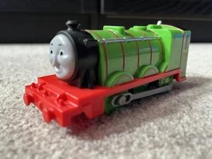 HENRY Thomas & Friends TrackMaster Train Motorized WORKING 2013 - Picture 1 of 6