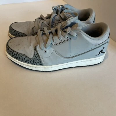 NIKE AIR JORDAN 1 FLIGHT 2 LOW 654465 004 HOMBRE TALLA 10.5 Gris Cemento Foto 1 de 4