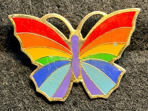 MULTI COLOURED BUTTERFLY LGBTQ GOLD TONE PIN BADGE - Picture 1 of 3