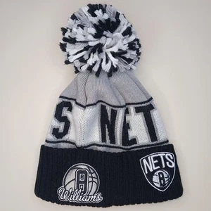 New Era KIDS Brooklyn Nets Wintermütze Mütze Beanie Strickbündchen Ziaire Williams #8 - Bild 1 von 18