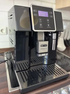 Delonghi ESAM420.40.B Kaffeevollautomat - Bild 1 von 10