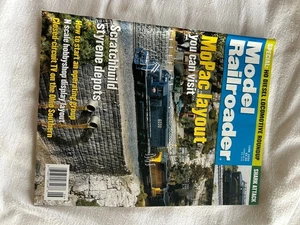 Model Railroader Magazine June 2000 Mopac Layout HO Diesel Roundup - Picture 1 of 2
