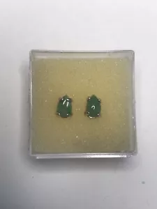 STERLING SILVER GREEN APPLE JADE JADEITE PEAR SHAPE EARRINGS. 6 X 4 MM. - Picture 1 of 2