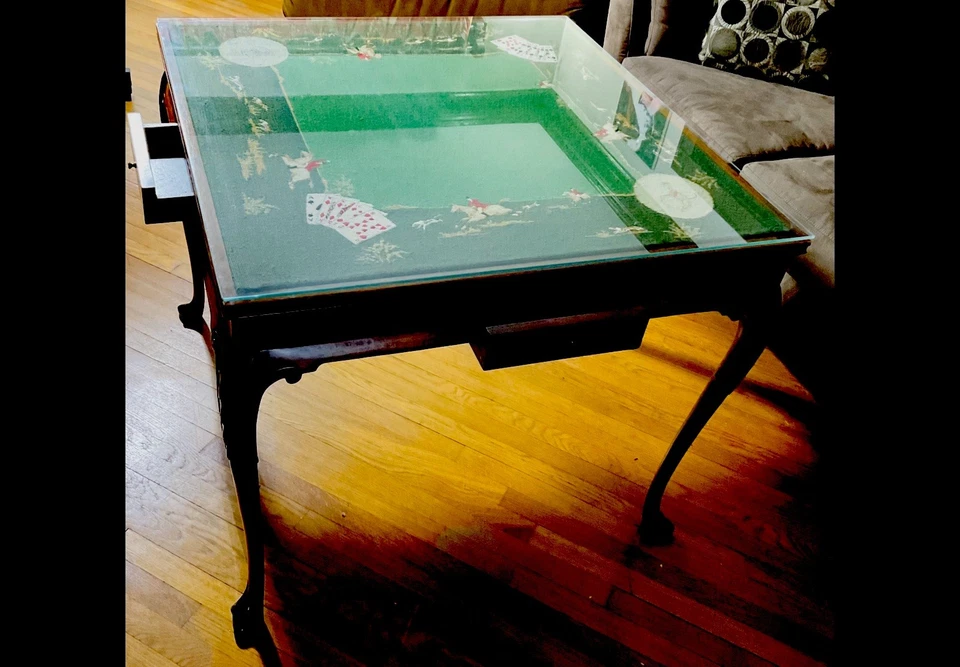 Antigua Mesa de Juego Caoba Punta de Aguja, Cubierta Protección Vidrio Pesado Foto 1 de 4