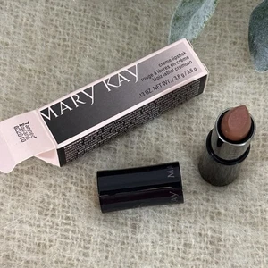 Lápiz labial Mary Kay crema bronceado 022840 0,13 OZ  - Imagen 1 de 6