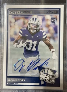 2025 Score #95 DJ Giddens RC Rookie Auto Colts - Foto 1 di 2