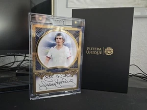 Trevor Brooking 01/05 23ct Gold Frame Autograph Futera Unique XL  - Picture 1 of 3