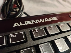 XBOX ONE DeusEx MD + Alienware Black USB PC Keyboard SK-8165 + Insignia Headset - Picture 1 of 8