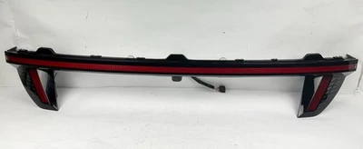 Nice! 2022 2023 2024 Hyundai Tucson LED Center Tail Light With Camera OEM - Image 1 of 4