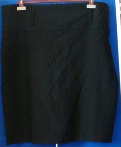EUC Lovely DOTS Knee Length BLACK SKIRT Plus Sz 22 Rayon Nylon & Spandex WASHABL - Picture 1 of 5