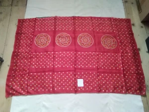 Silk offcut from genuine vintage Indian sari, three quarters of a yard long - Picture 1 of 3