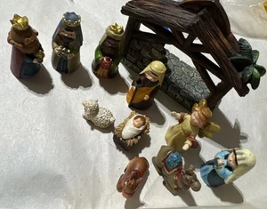 Mini Christmas Nativity Set 11 Piece Set includes Manger and 10 Figurines - Picture 1 of 15