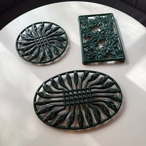 Vintage Invicta France Cast Iron Trivets Green Enamelled Cast Iron - 3 Shapes - Picture 1 of 22